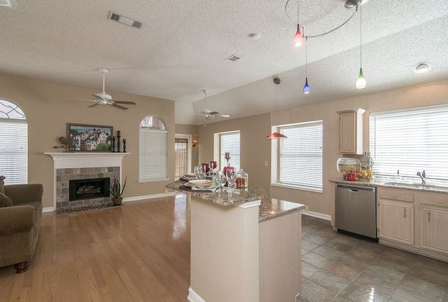 10212 Waters Drive, Irving, TX 75063