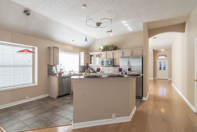 10212 Waters Drive, Irving, TX 75063