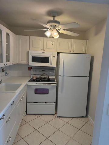 147 CAMBRIDGE G, West Palm Beach, FL 33417