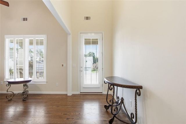 125 Chestnut Drive, Canton, GA 30114