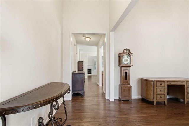 125 Chestnut Drive, Canton, GA 30114