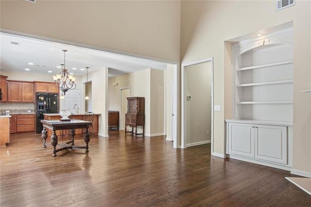 125 Chestnut Drive, Canton, GA 30114