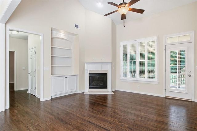 125 Chestnut Drive, Canton, GA 30114