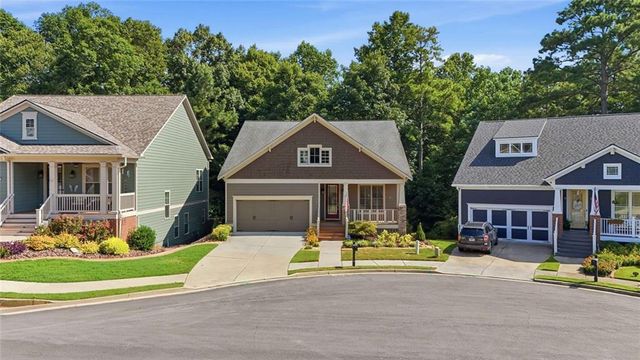 125 Chestnut Drive, Canton, GA 30114