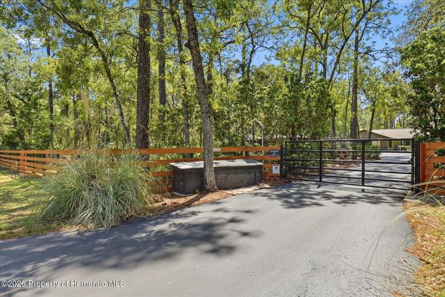 9032 Birmingham Avenue, Weeki Wachee, FL 34613