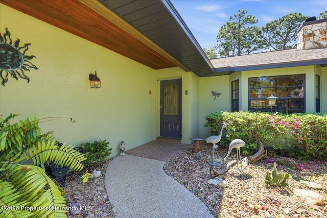 9032 Birmingham Avenue, Weeki Wachee, FL 34613