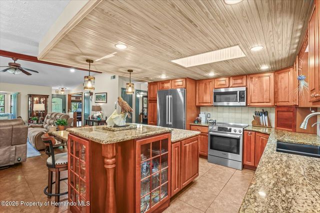 9032 Birmingham Avenue, Weeki Wachee, FL 34613