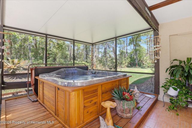 9032 Birmingham Avenue, Weeki Wachee, FL 34613