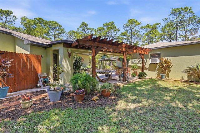 9032 Birmingham Avenue, Weeki Wachee, FL 34613