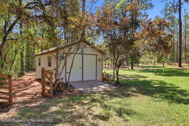 9032 Birmingham Avenue, Weeki Wachee, FL 34613