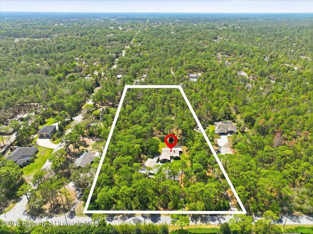 9032 Birmingham Avenue, Weeki Wachee, FL 34613
