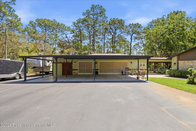 9032 Birmingham Avenue, Weeki Wachee, FL 34613