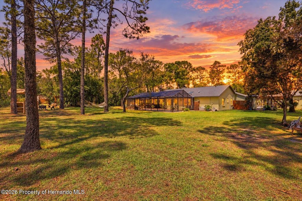 9032 Birmingham Avenue, Weeki Wachee, FL 34613