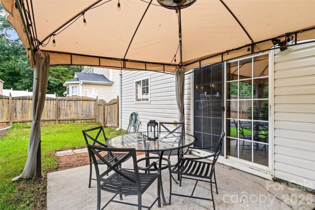7835 Cornflower Commons Drive, Mint Hill, NC 28227