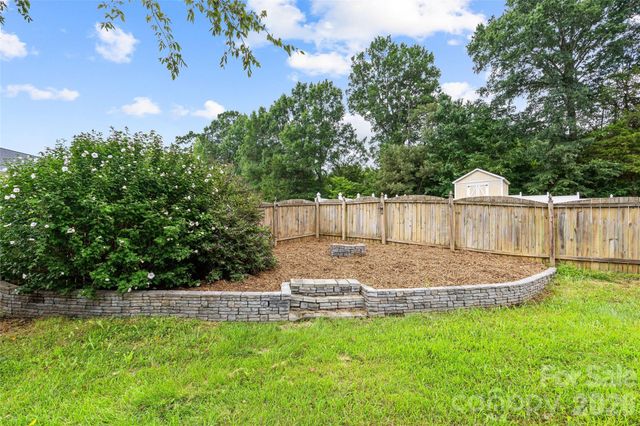 7835 Cornflower Commons Drive, Mint Hill, NC 28227