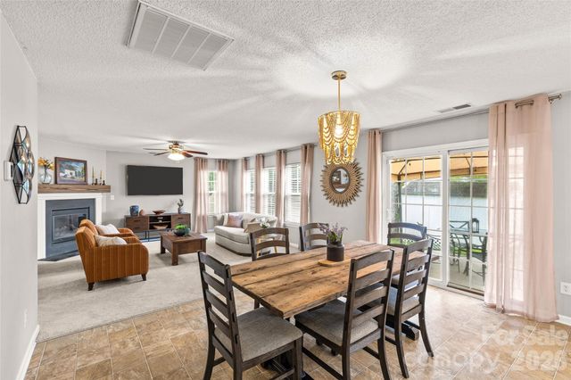 7835 Cornflower Commons Drive, Mint Hill, NC 28227