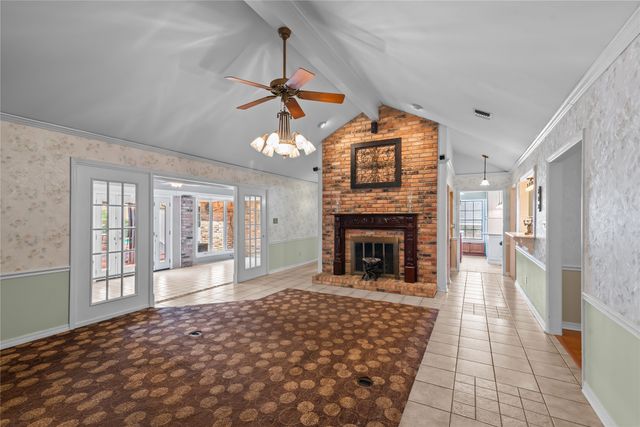 9803 Chase Island Drive, Shreveport, LA 71118