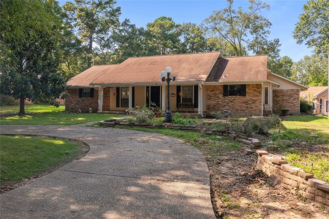 9803 Chase Island Drive, Shreveport, LA 71118