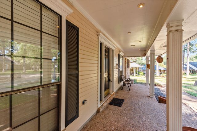 9803 Chase Island Drive, Shreveport, LA 71118