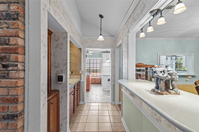 9803 Chase Island Drive, Shreveport, LA 71118