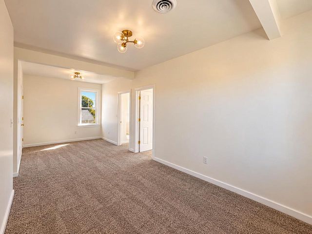 2932 W Walnut STREET, Milwaukee, WI 53208