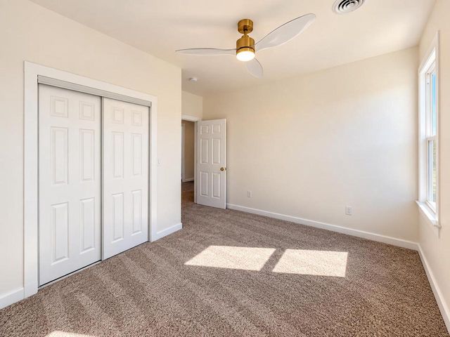 2932 W Walnut STREET, Milwaukee, WI 53208