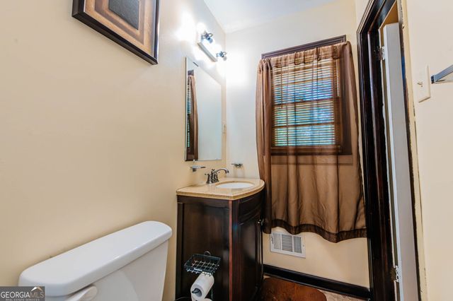104 Skyway Drive, Warner Robins, GA 31088