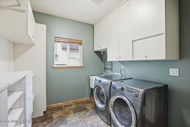 621 E Round Up CIR, Hayden, ID 83835