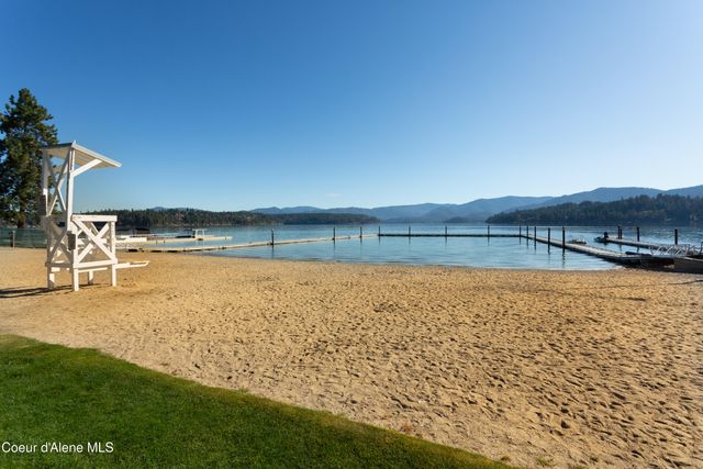 621 E Round Up CIR, Hayden, ID 83835