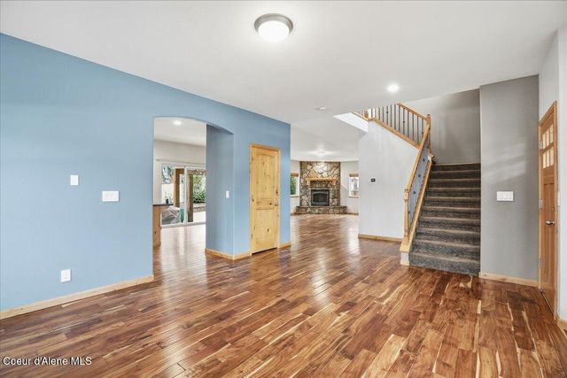 621 E Round Up CIR, Hayden, ID 83835