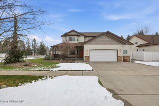 621 E Round Up CIR, Hayden, ID 83835
