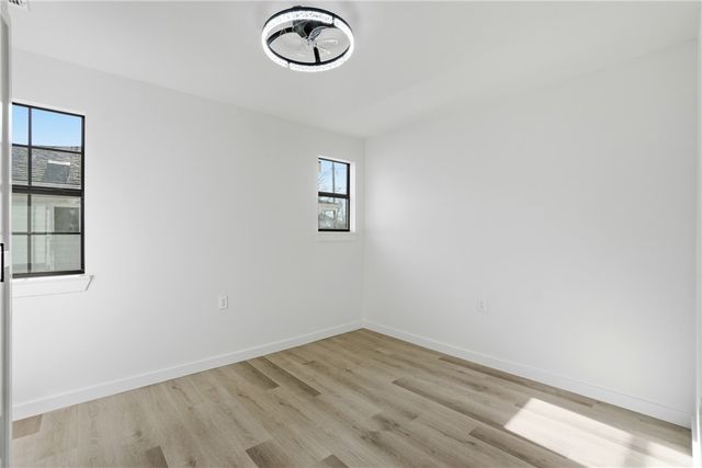 1021 S B Street, Rogers, AR 72756