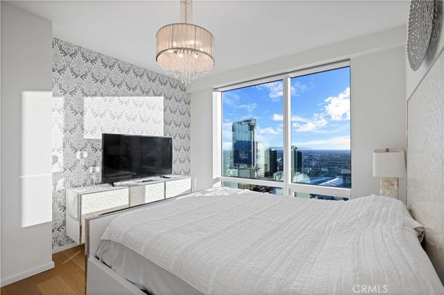 877 Francisco Street 4111, Los Angeles, CA 90017