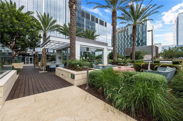 877 Francisco Street 4111, Los Angeles, CA 90017