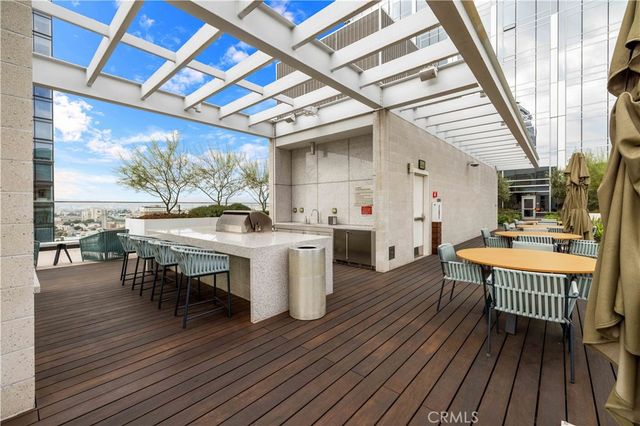 877 Francisco Street 4111, Los Angeles, CA 90017