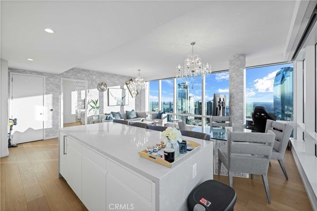 877 Francisco Street 4111, Los Angeles, CA 90017