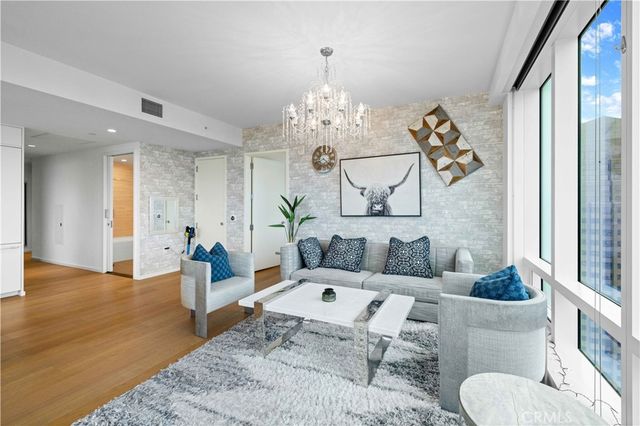 877 Francisco Street 4111, Los Angeles, CA 90017