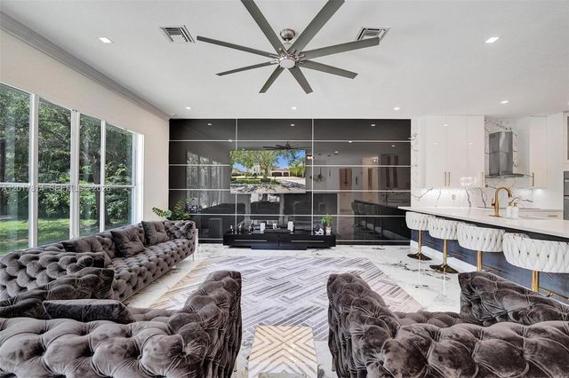 4142 SW 188th Avenue, Miramar, FL 33029