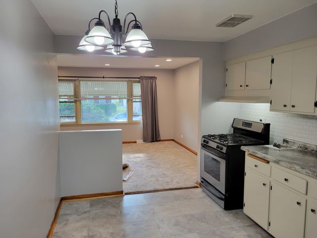 3213 Cuyler Avenue, Berwyn, IL 60402