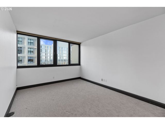 255 Sw HARRISON St 15C, Portland, OR 97201