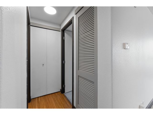 255 Sw HARRISON St 15C, Portland, OR 97201