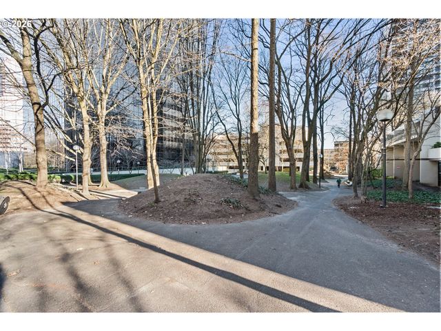 255 Sw HARRISON St 15C, Portland, OR 97201