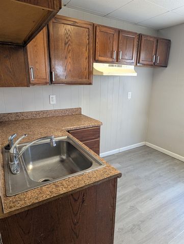 21770 Nevada Avenue, Eastpointe, MI 48021