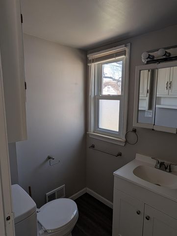 21770 Nevada Avenue, Eastpointe, MI 48021