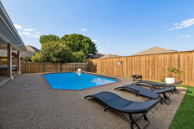 917 Remington Drive, Saginaw, TX 76131