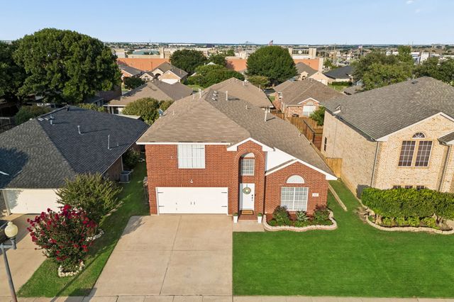 917 Remington Drive, Saginaw, TX 76131