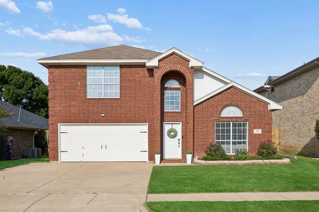 917 Remington Drive, Saginaw, TX 76131