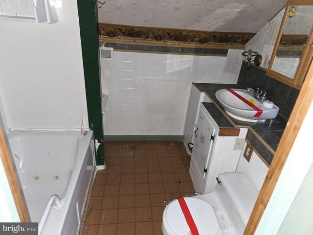 1001 WAYNE RD, Haddonfield, NJ 08033