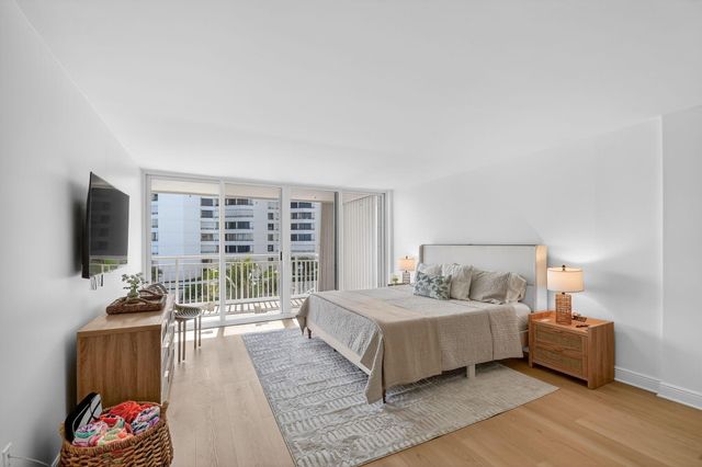 3546 S Ocean Boulevard 503, South Palm Beach, FL 33480