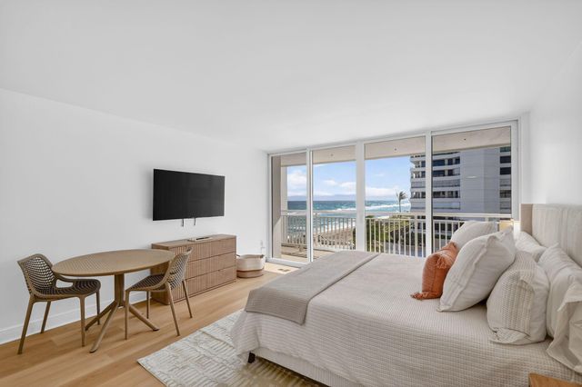 3546 S Ocean Boulevard 503, South Palm Beach, FL 33480